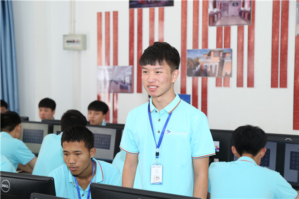 学生与老师互动