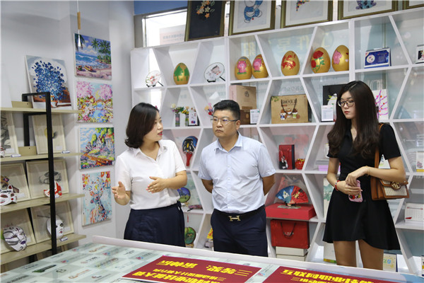 参观学校