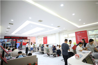 ʯ��ׯ�»�����ѧУ