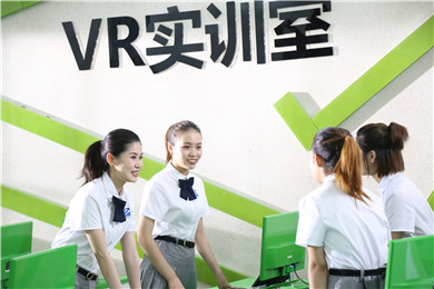 ʯ��ׯ�»�����ѧУ