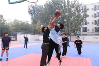 ʯ��ׯ�»�����ѧУ