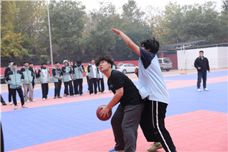 ʯ��ׯ�»�����ѧУ