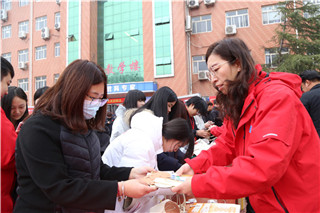 ʯ��ׯ�»�����ѧУ