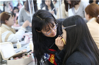 ʯ��ׯ�»�����ѧУ