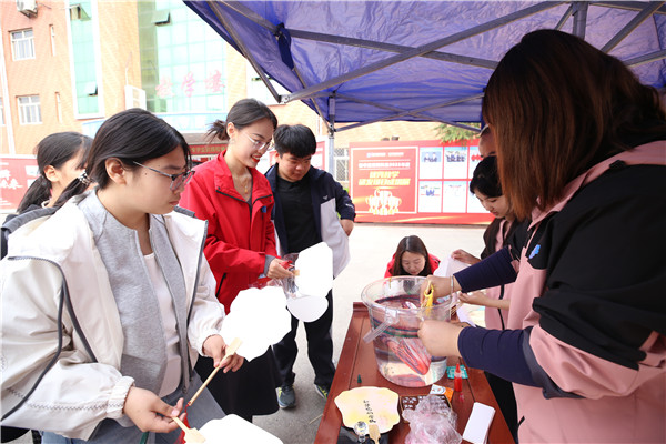 ʯ��ׯ�»�����ѧУ