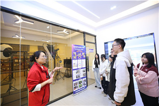 ʯ��ׯ�»�����ѧУ