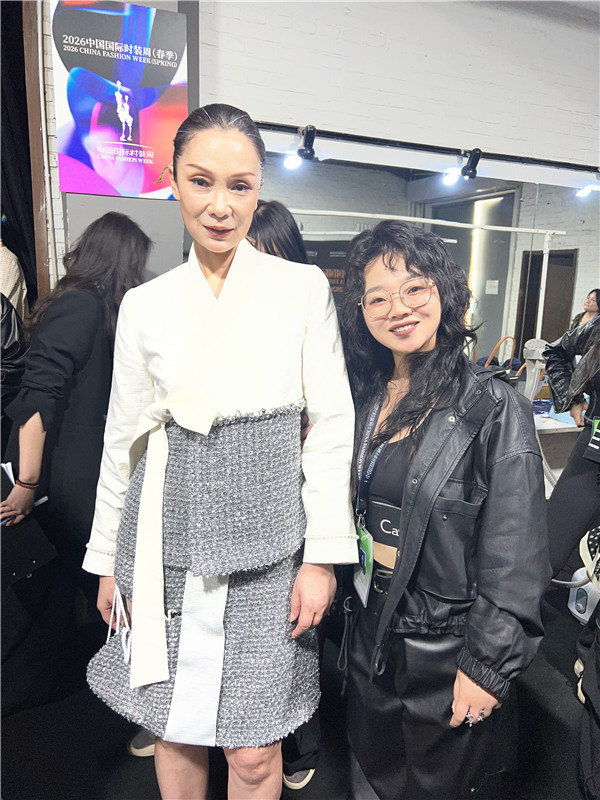 ʯ��ׯ�»�����ѧУ